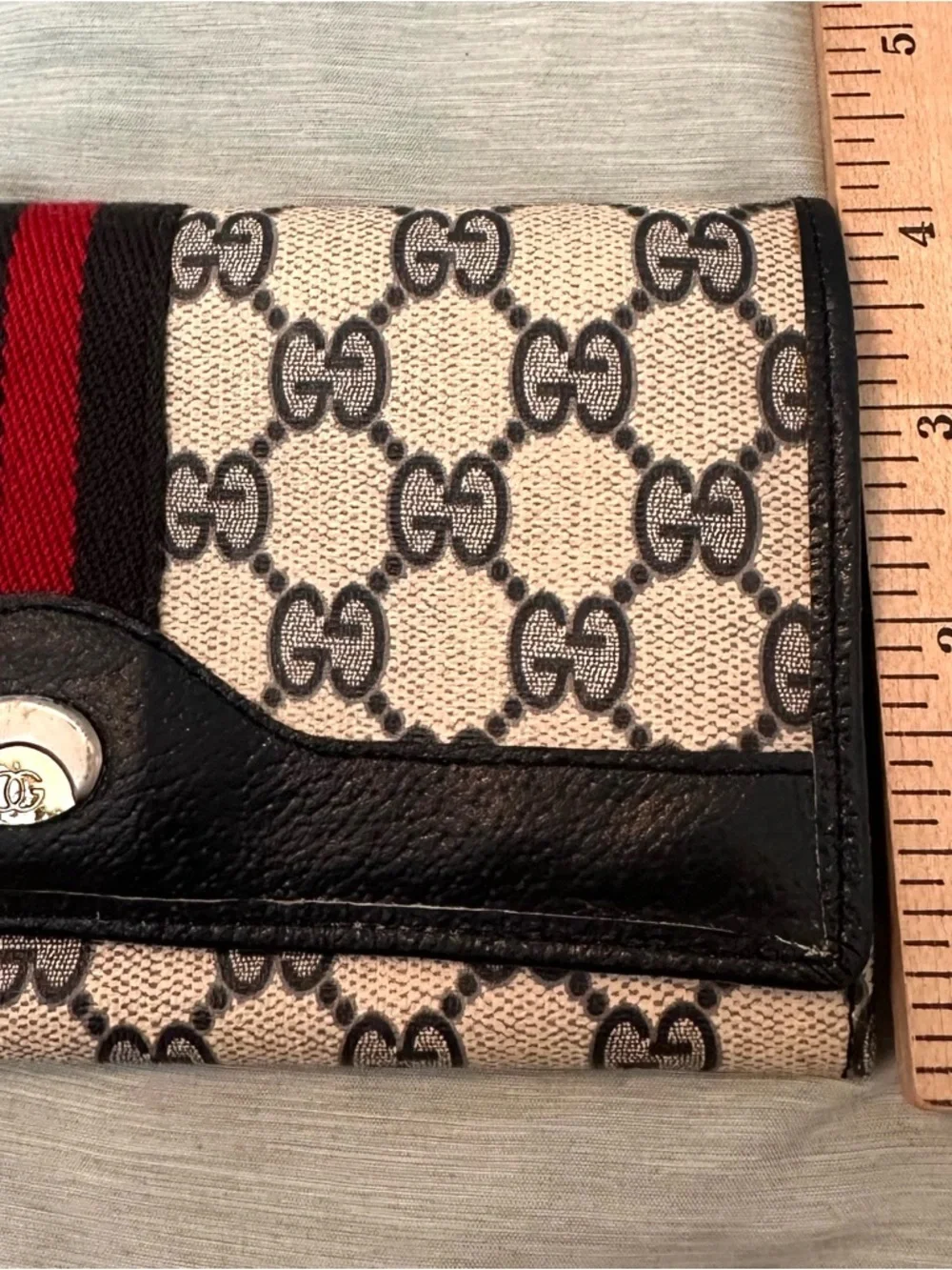 Vintage Gucci Navy Blue Wallet Monogram GG Kiss Lock Compartments Card Slots